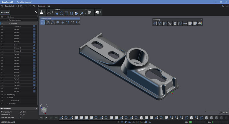Captura de pantalla de un modelo CAD gris de una pieza de fundición en el módulo de Escaneado a CAD de Creaform Metrology Suite